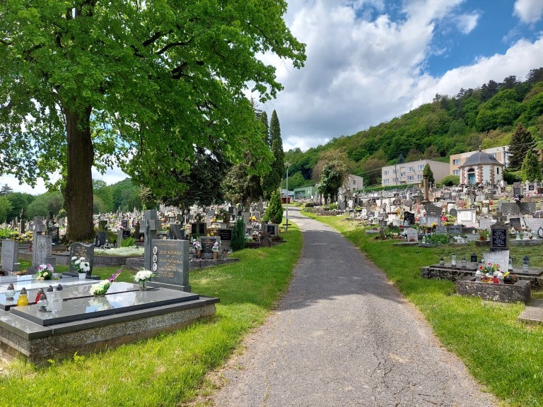 Mestský cintorín